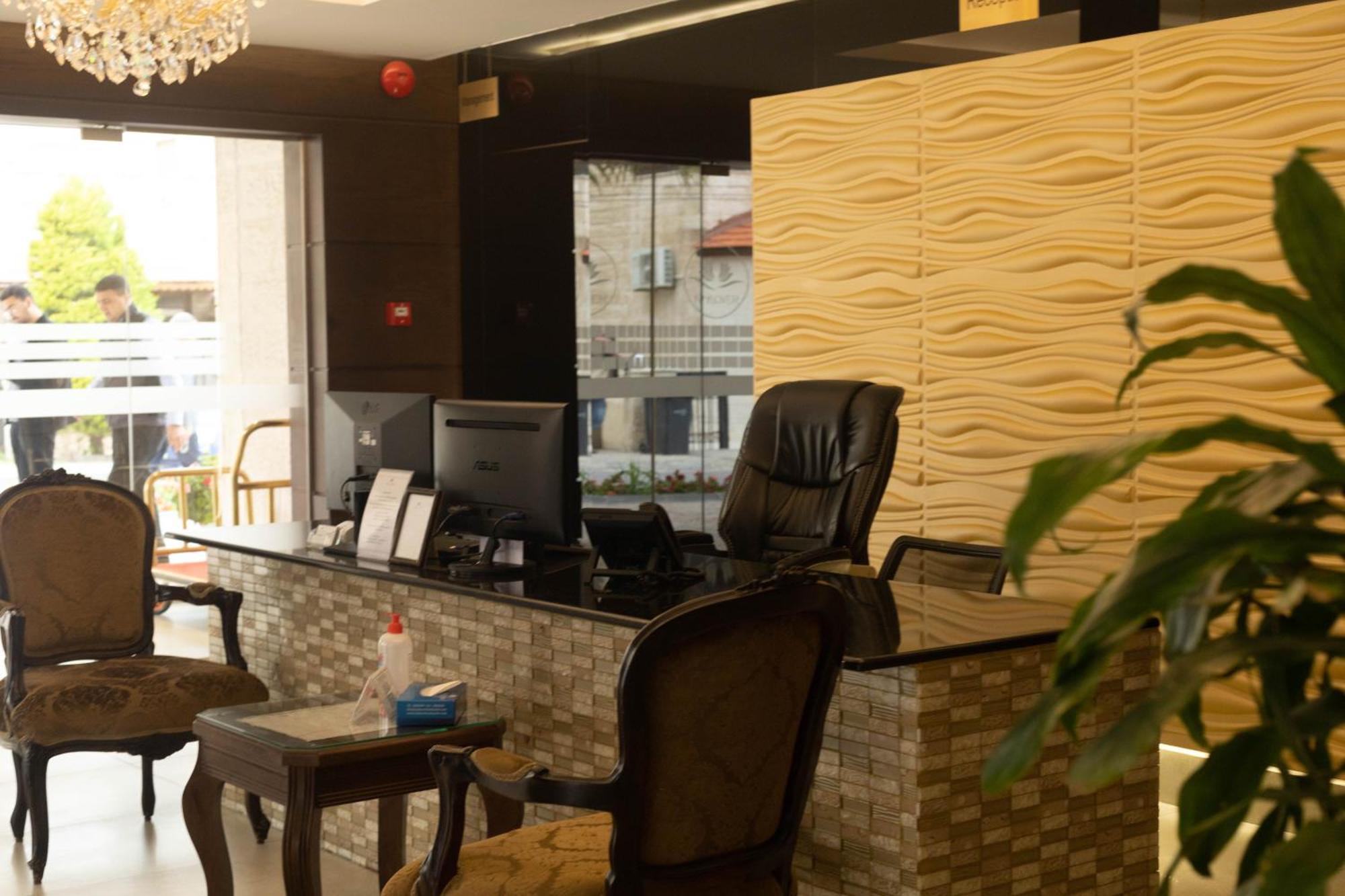 Naylover Hotel Suites アンマン エクステリア 写真
